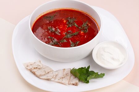 Борщ с курицей и салом