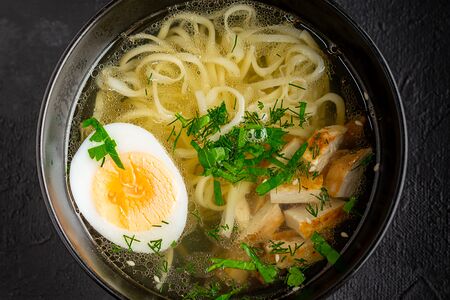 Лапша куриная с яйцом