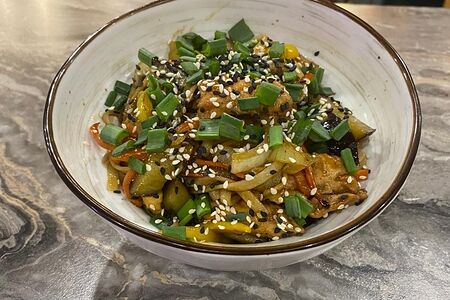 Wok с куриным филе