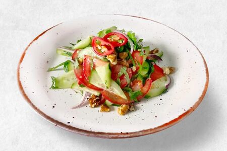 Салат овощной по-грузински