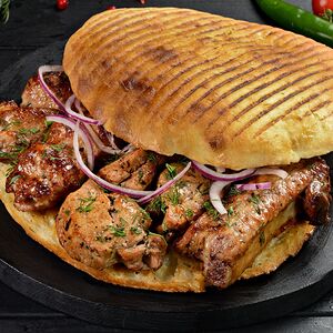 Шашлыки в хлебе Свинина-Говядина с люля