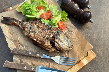 Дорадо на гриле 