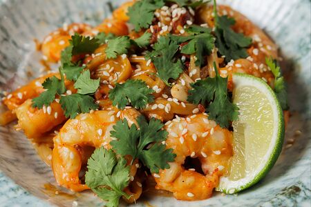 Пад-тай с креветками