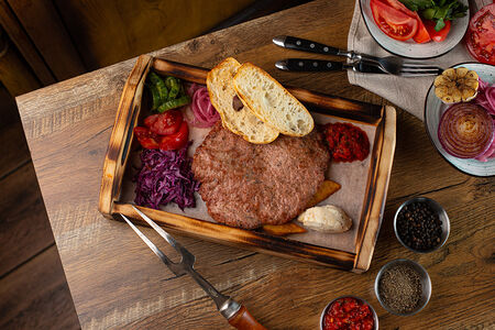 Сербская плескавица