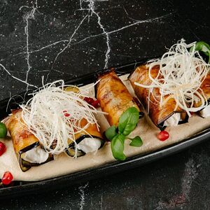 Рулетики из баклажанов