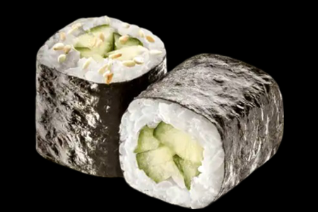 Классический ролл с огурцом