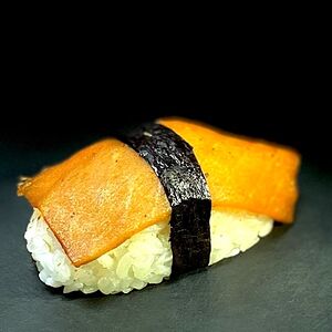 Суши Копченый лосось