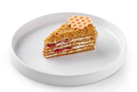 Медовик с малиной 