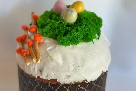 Кулич с миндальным кремом