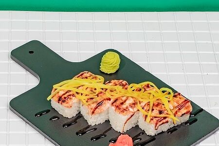 Запечённый ролл с креветками