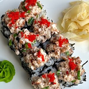 Ролл с угрём и перцем