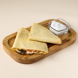 Кесадилья с курицей и грибами