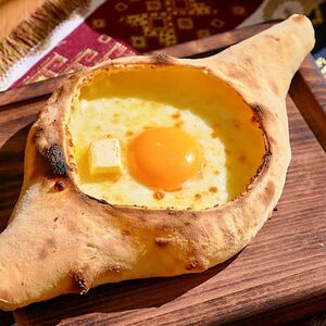 Хачапури по-аджарски