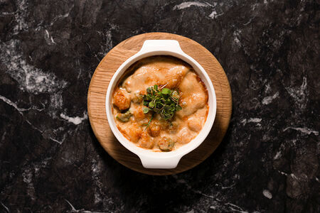 Мурманский гребешок запеченный с соусом карри