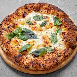 Пицца четыре сыра