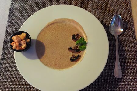 Суп-крем грибной