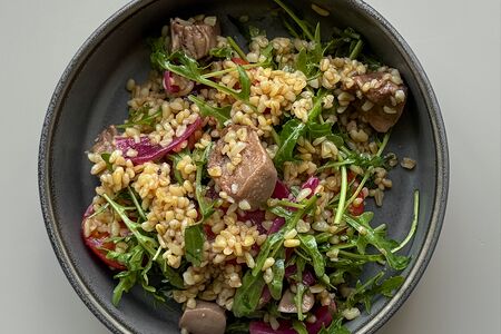 Салат с язычками ягненка