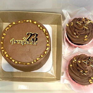 Набор Бенто Сникерс и 2 капкейка Мужчине