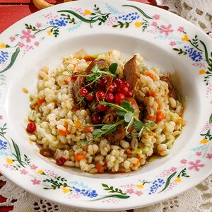 Перловая каша с уткой конфи