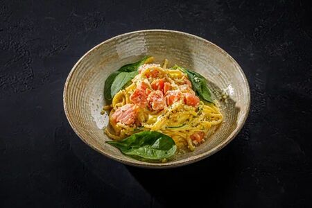 Спагетти с лососем