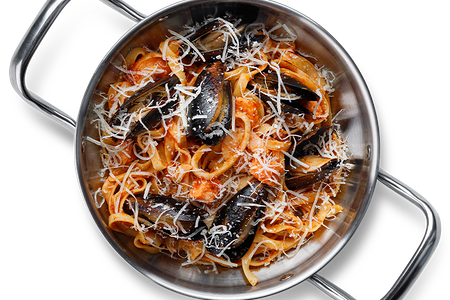 Тальятелле с морепродуктами в Неаполитанском соусе