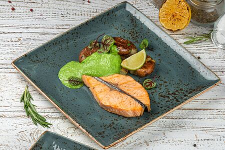 Стейк из семги