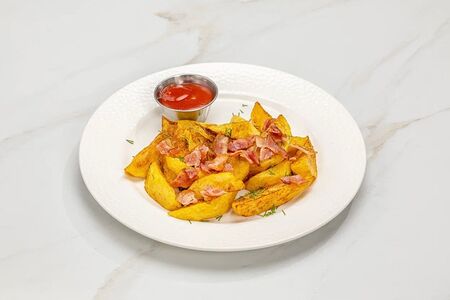 Картофель по-домашнему бекон/сырный соус