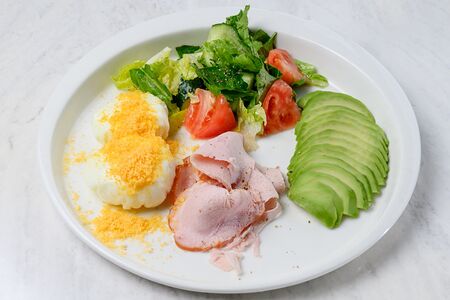 Завтрак с окроком 