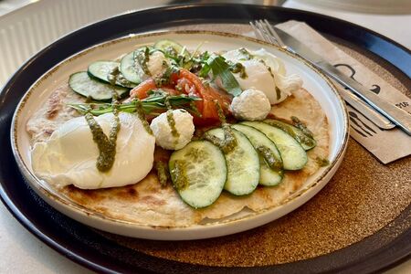 Роти омлет с сёмгой