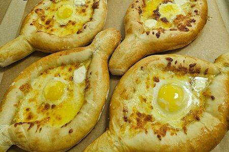 Хачапури по-аджарски