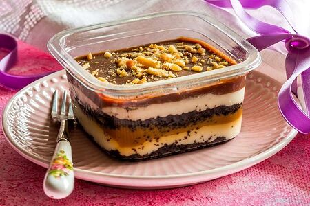 Десерт Сникерс в баночке