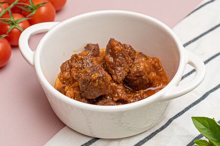 Гуляш из говядины