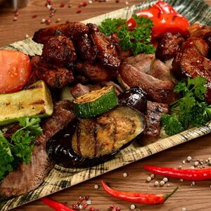 Мясной пир на гриле