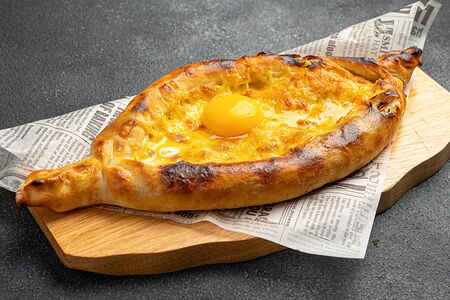 Хачапури по-аджарски лодочка