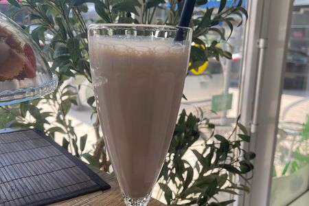 Шоколадный молочный коктейль