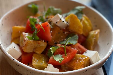 С хрустящими баклажанами