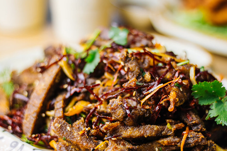 309 Говядина с кинзой и красным перцем