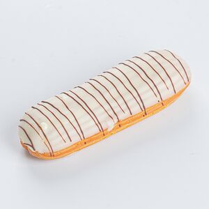 Эклер ванильный