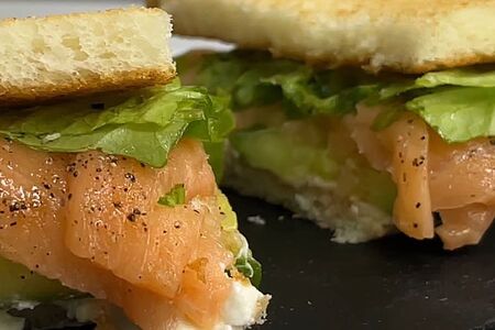 Сэндвич с семгой