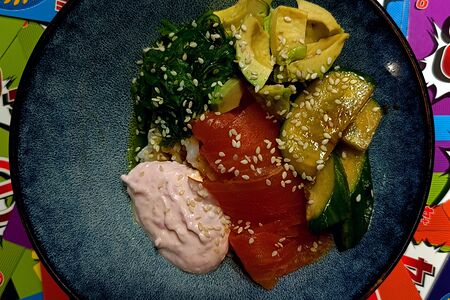 Поке с лососем 