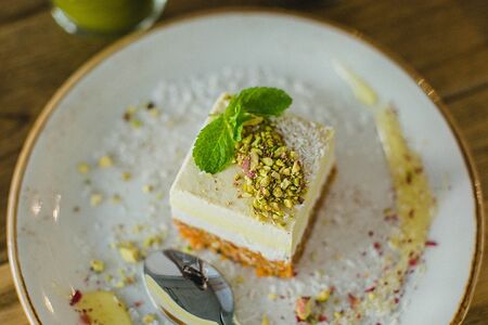 Пирожное Маракуйя-апельсин