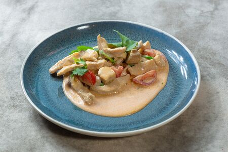 Куриное филе в соусе том ям