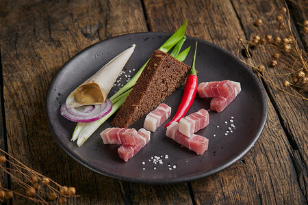 Сало Подчеревок