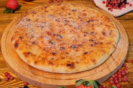 Осетинский пирог Ягодный микс