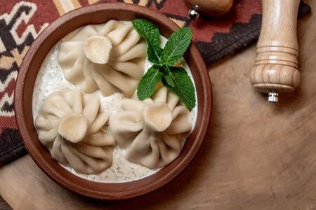 Хинкали горские в соусе питна