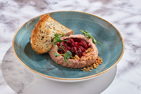 Куриный паштет с подкопченной вишней