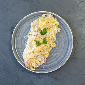 Феттуччине с грибами и курицей