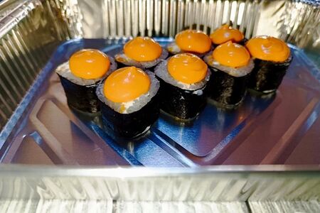 Маки с луком фри запечённый