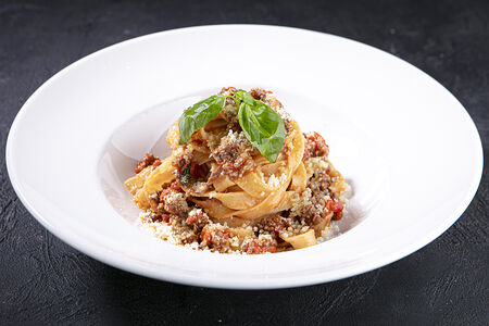 Феттуччине болоньезе