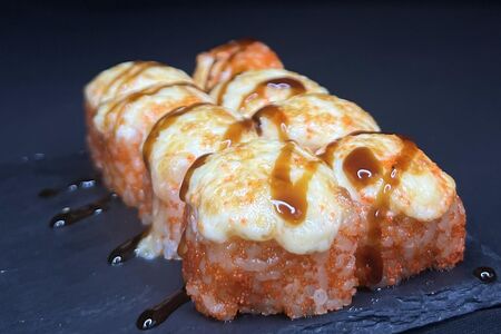 Горячий лосось